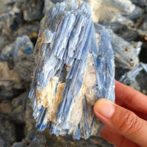 Natural Kyanite Rough Stones – Reiki Healing Crystals & Spiritual Gifts